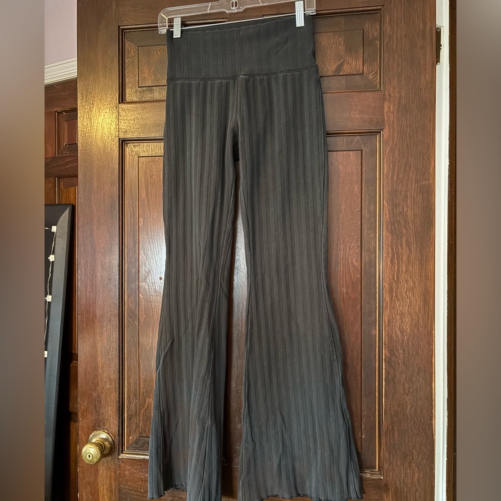 Aerie OG Hi-Rise Flare Leggings